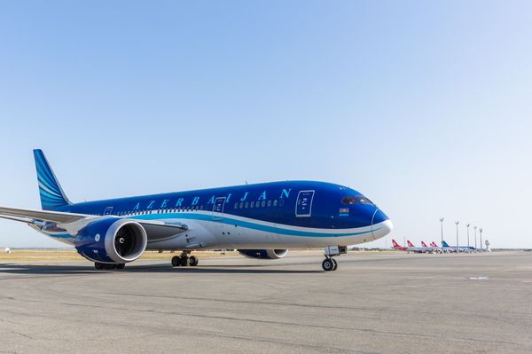 Пассажирский самолет AZAL - Sputnik Азербайджан
