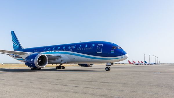 Пассажирский самолет AZAL - Sputnik Азербайджан