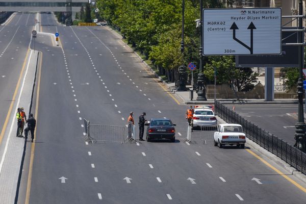 Bakıda polis postu - Sputnik Азербайджан