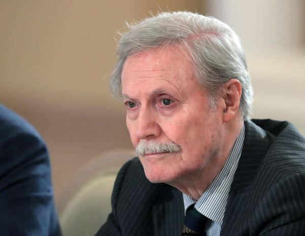 Юрий Соломин: от адъютанта до министра культуры - Sputnik Азербайджан