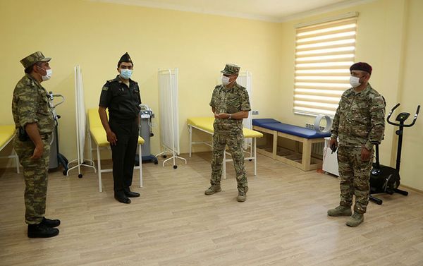 Командующий Силами спецназа Вооруженных сил Азербайджана генерал-майор Хикмет Мирзоев на открытии новой воинской части Командующий Силами спецназа Вооруженных сил Азербайджана генерал-майор Хикмет Мирзоев на открытии новой воинской части - Sputnik Азербайджан