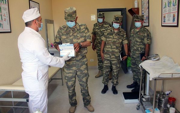 На територии воинской части ВВС Азербайджана На територии воинской части ВВС Азербайджана - Sputnik Азербайджан