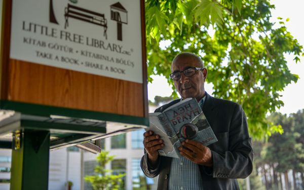 Little Free Library в Нафталане - Sputnik Азербайджан
