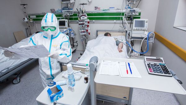 Медик в Госпитале Таможенного Комитета, фото из архива - Sputnik Азербайджан