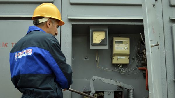 Электрическая подстанция - Sputnik Азербайджан
