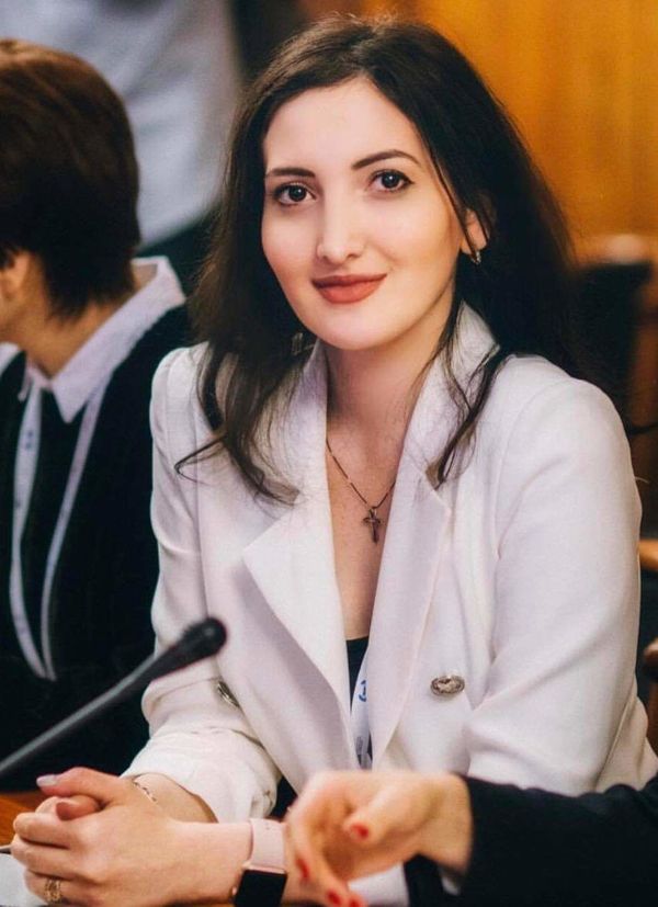 Любовь, карьера и победа над болезнью: что дает молодежи учеба в России? - Sputnik Азербайджан