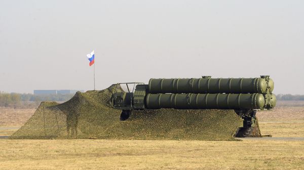 Зенитно-ракетный комплекс С-400, фото из архива - Sputnik Азербайджан