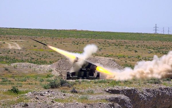  Учения реактивно ракетно-артиллерийских подразделений Отдельной общевойсковой армии - Sputnik Азербайджан
