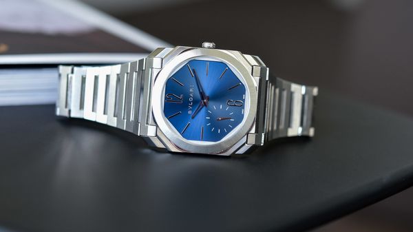 Bvlgari: обновленная модель мужских часов Octo Finissimo - Sputnik Азербайджан